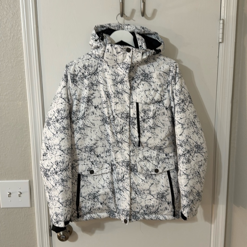 Arctic Queen Medium White Snow Jacket